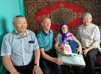 Труженик тыла и ветеран труда отметил 90 летний юбилей.