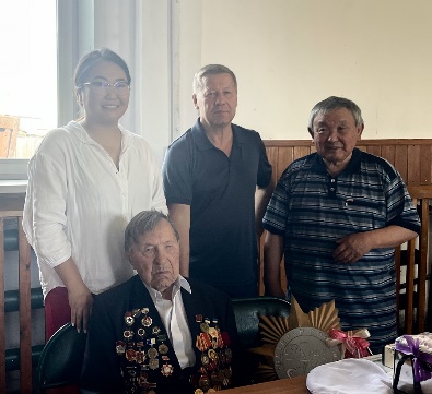 Ветерану Великой Отечественной войны Петру Степановичу Дёмину 102 года!.