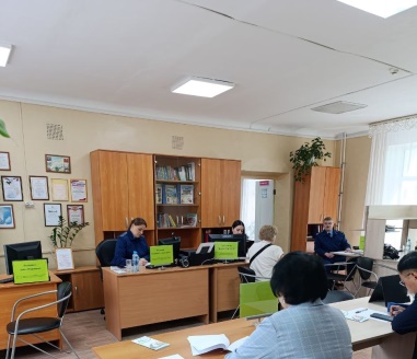 В Бурятии в Семейном МФЦ состоялся выездной прием граждан.